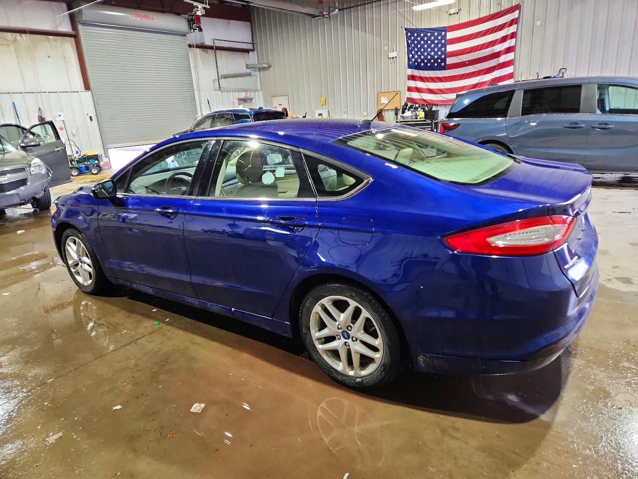 2013 FORD FUSION SE photo 2