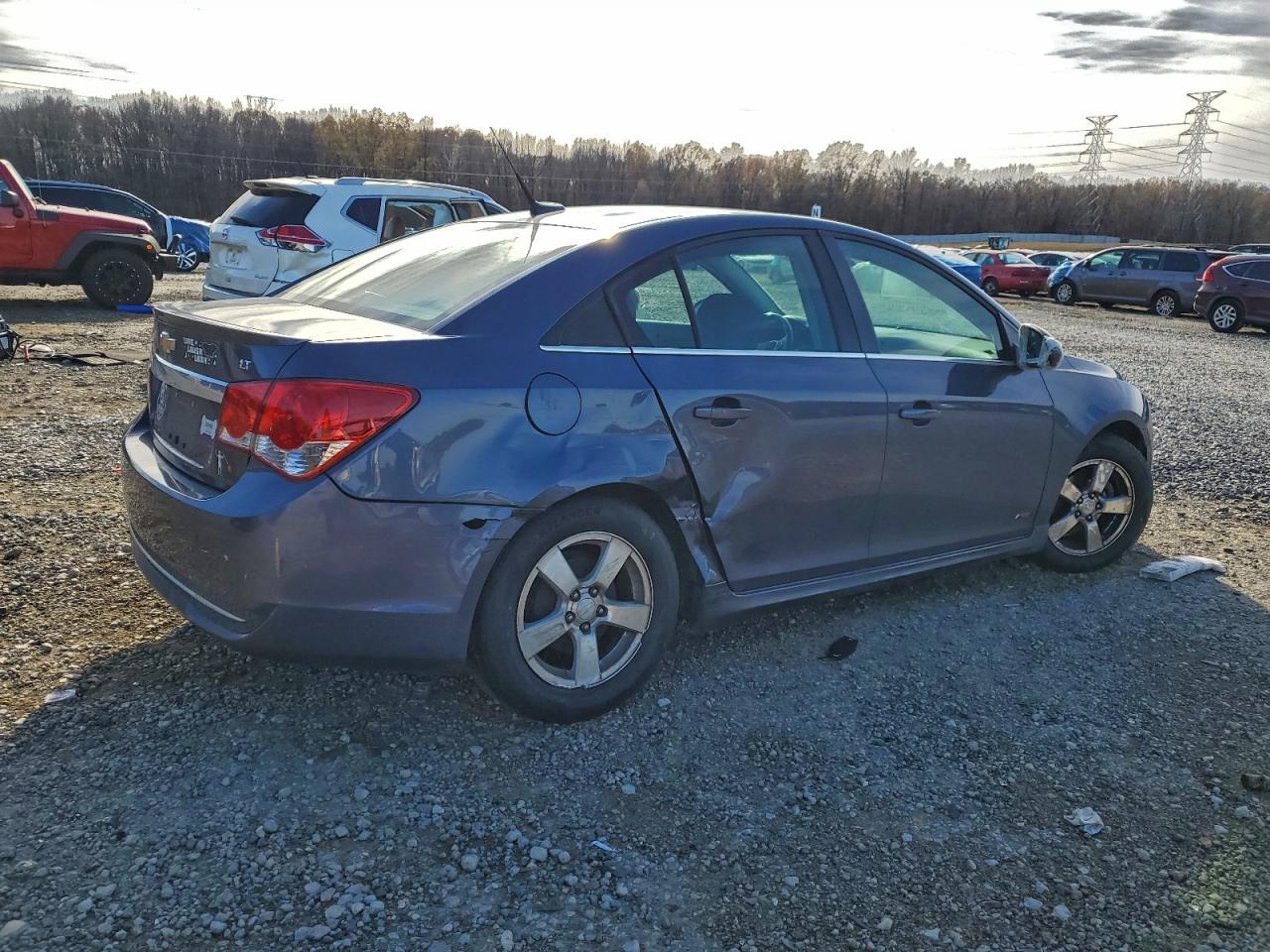 2013 CHEVROLET CRUZE LT photo 3