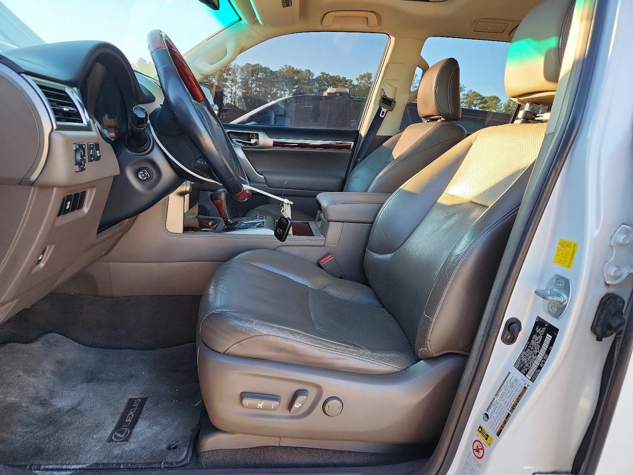 2011 LEXUS GX 460 photo 7