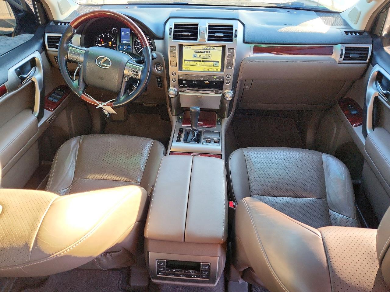 2011 LEXUS GX 460 photo 8