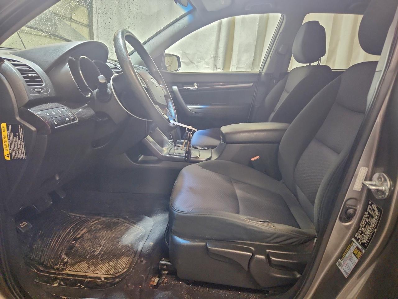 2011 KIA SORENTO BASE photo 7