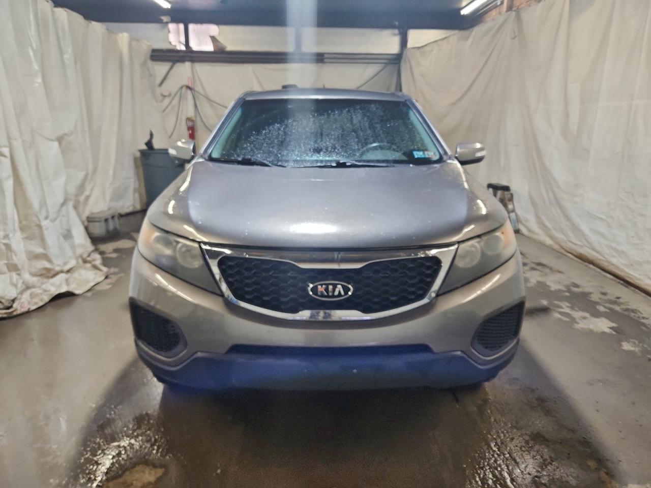 2011 KIA SORENTO BASE photo 5