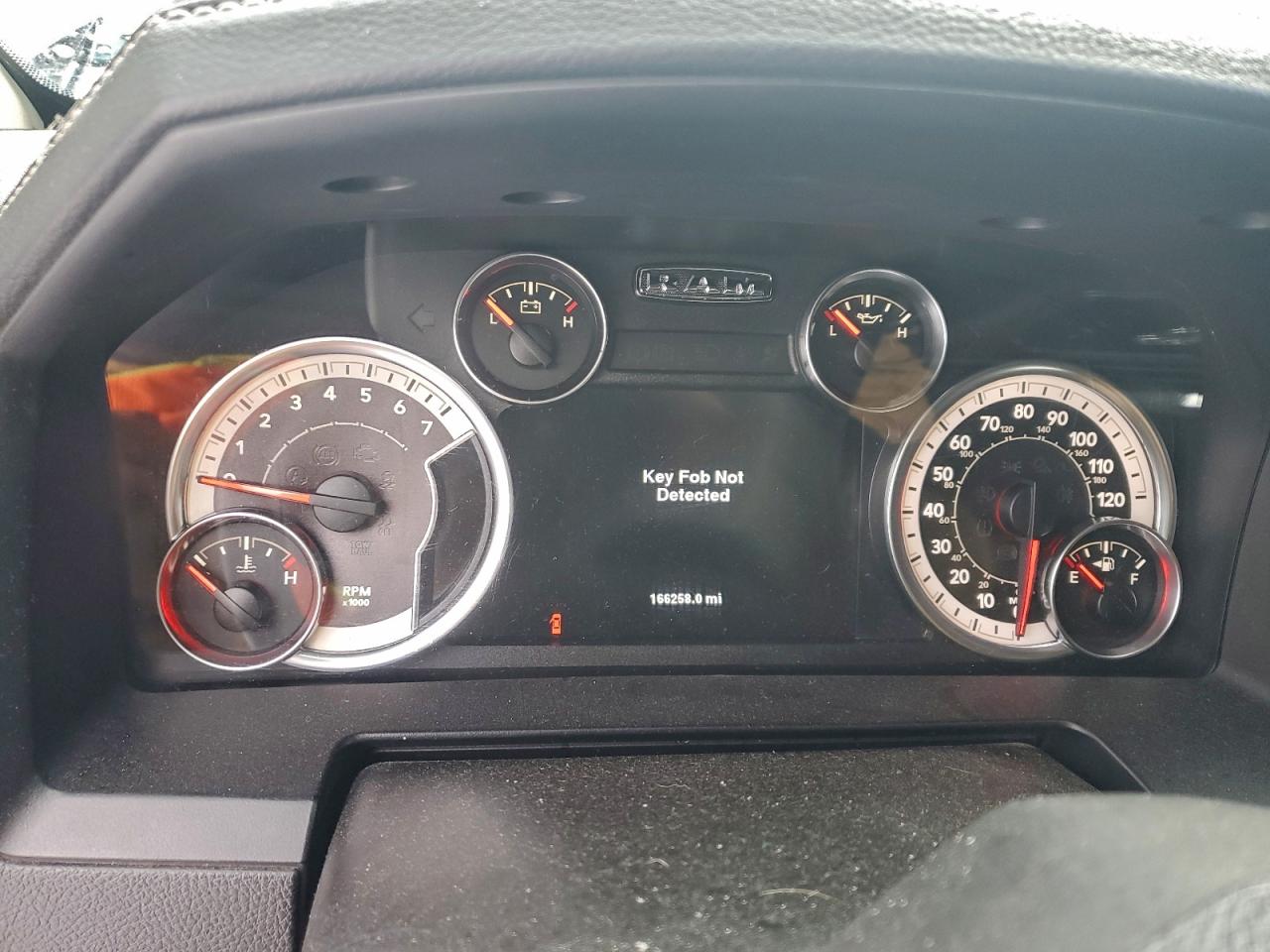 2013 RAM 1500 SPORT photo 9