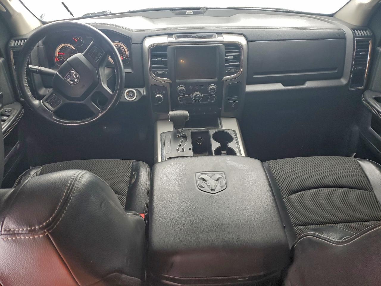 2013 RAM 1500 SPORT photo 8