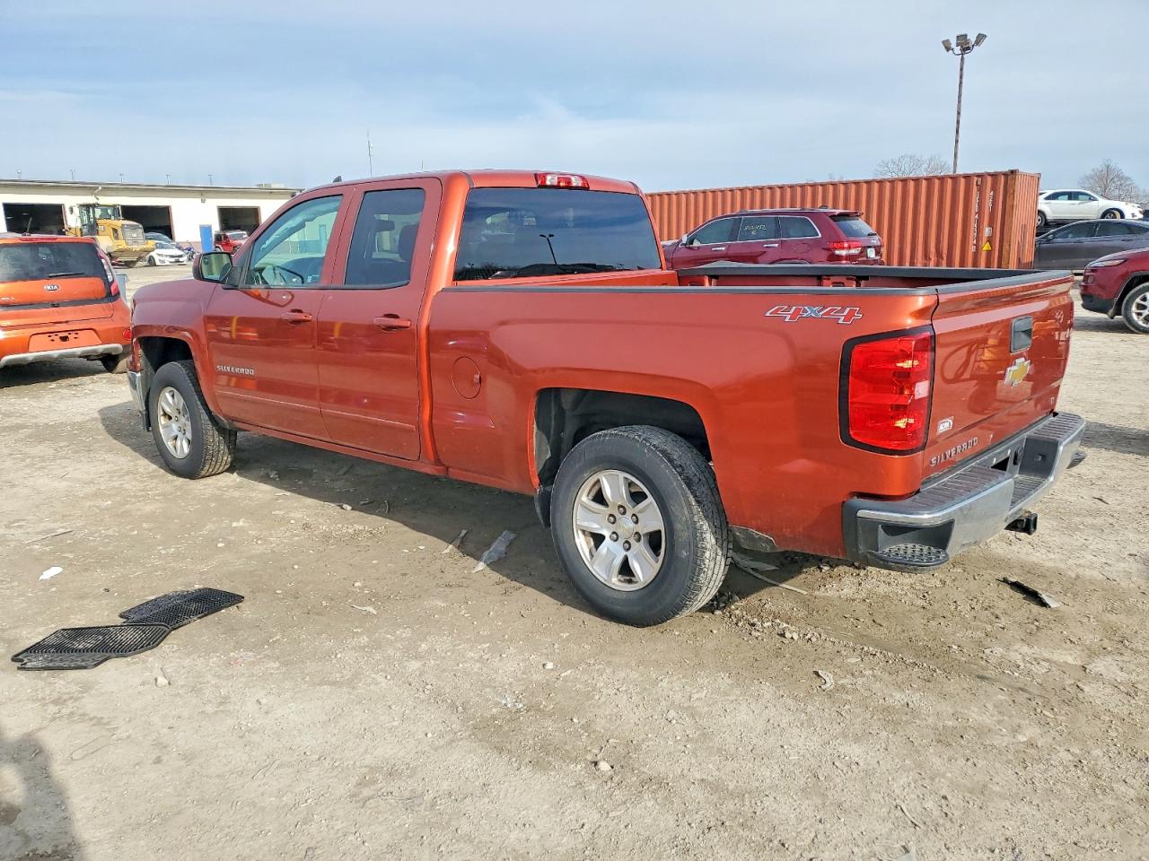 2015 CHEVROLET SILVERADO K1500 LT photo 2