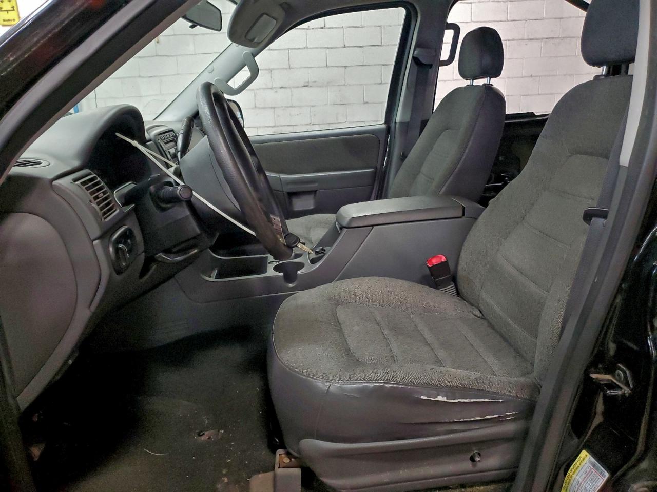 2005 FORD EXPLORER XLS photo 7