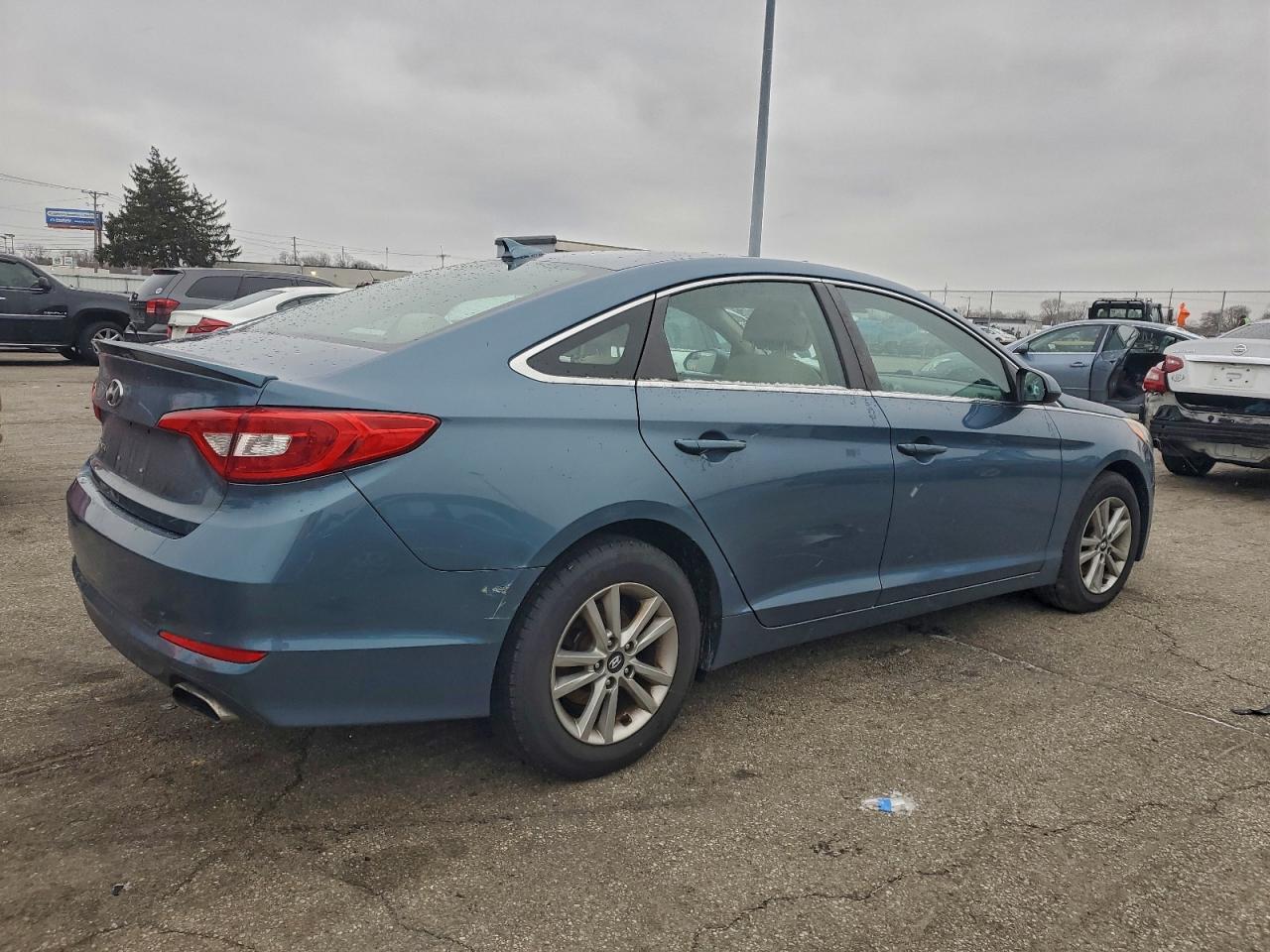 2015 HYUNDAI SONATA SE photo 5