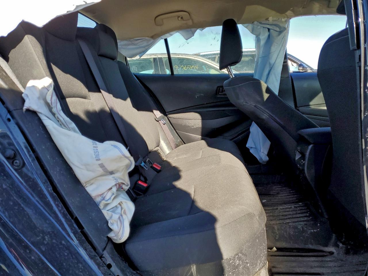2025 TOYOTA COROLLA LE photo 10