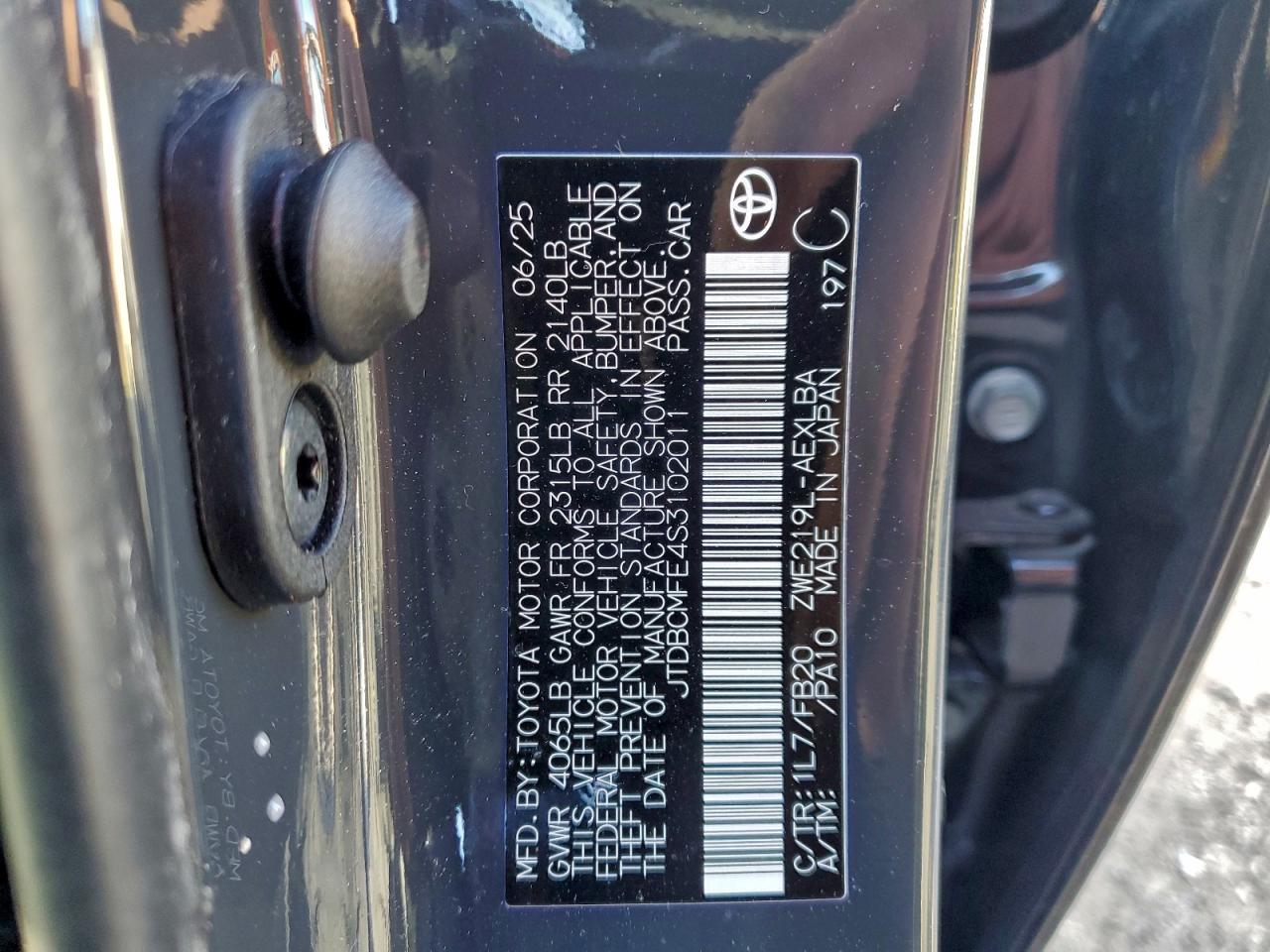2025 TOYOTA COROLLA LE photo 13