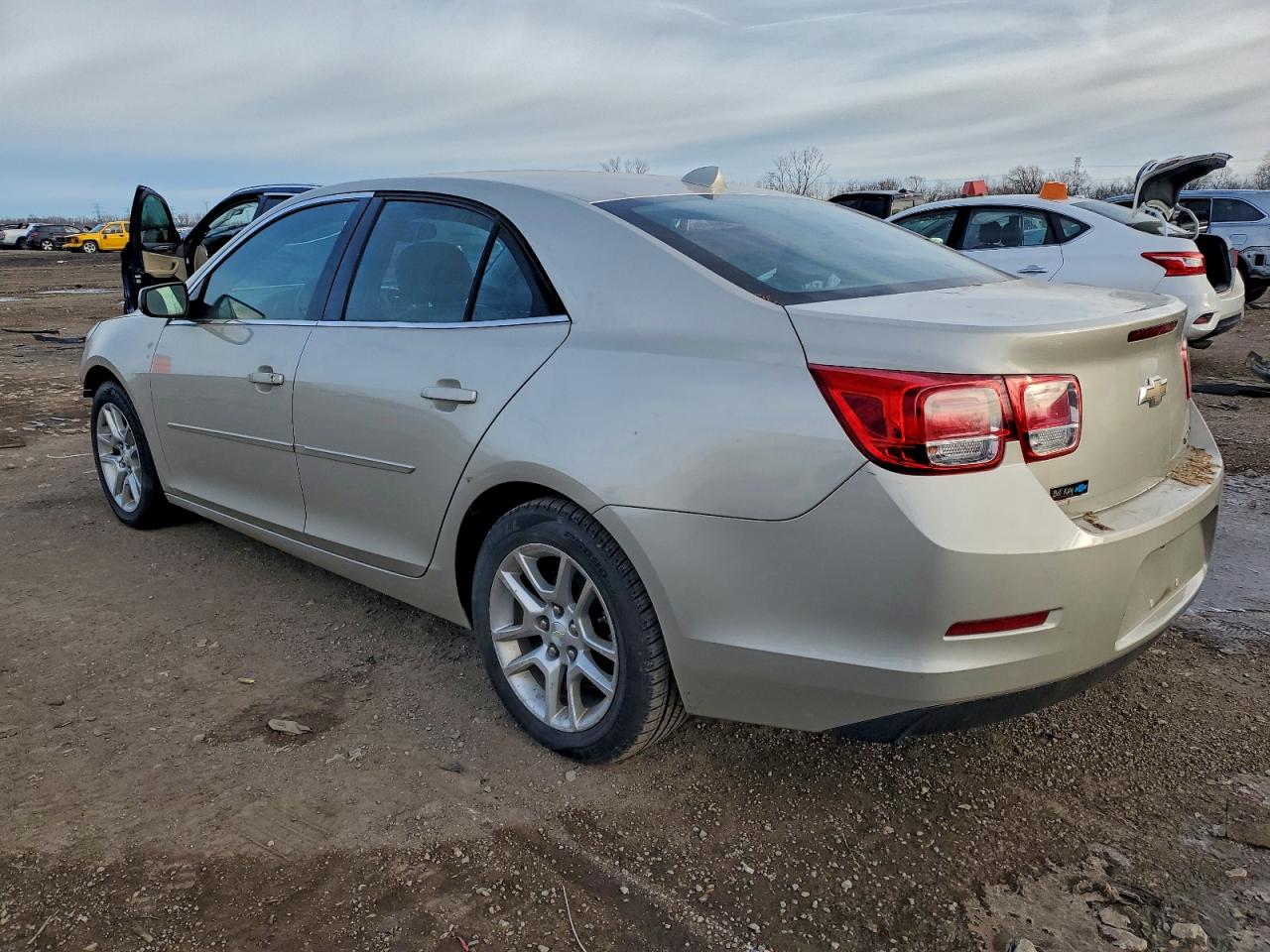 2013 CHEVROLET MALIBU 1LT photo 2