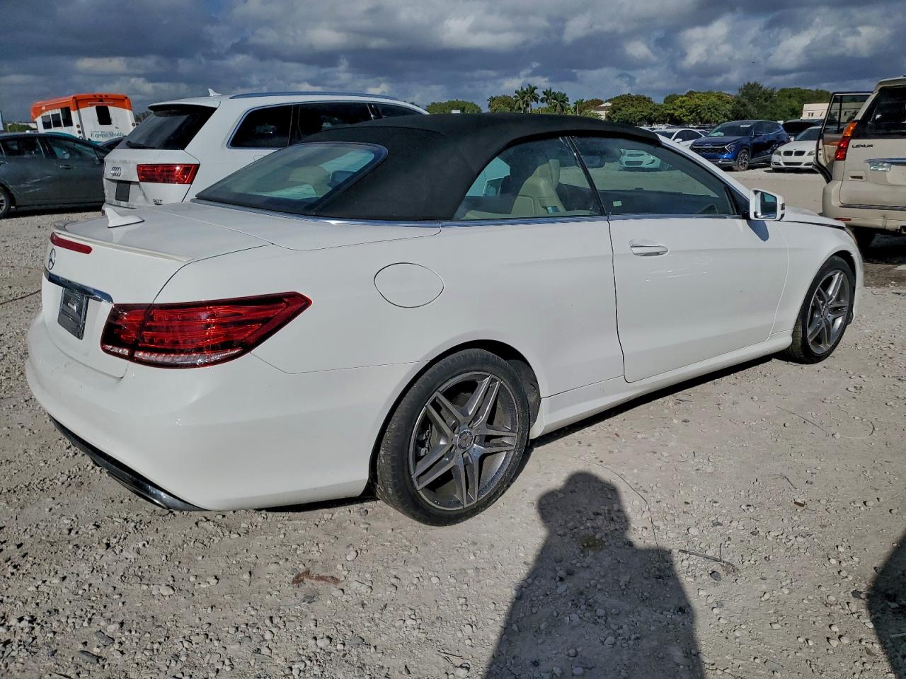 2017 MERCEDES-BENZ E 400 photo 3