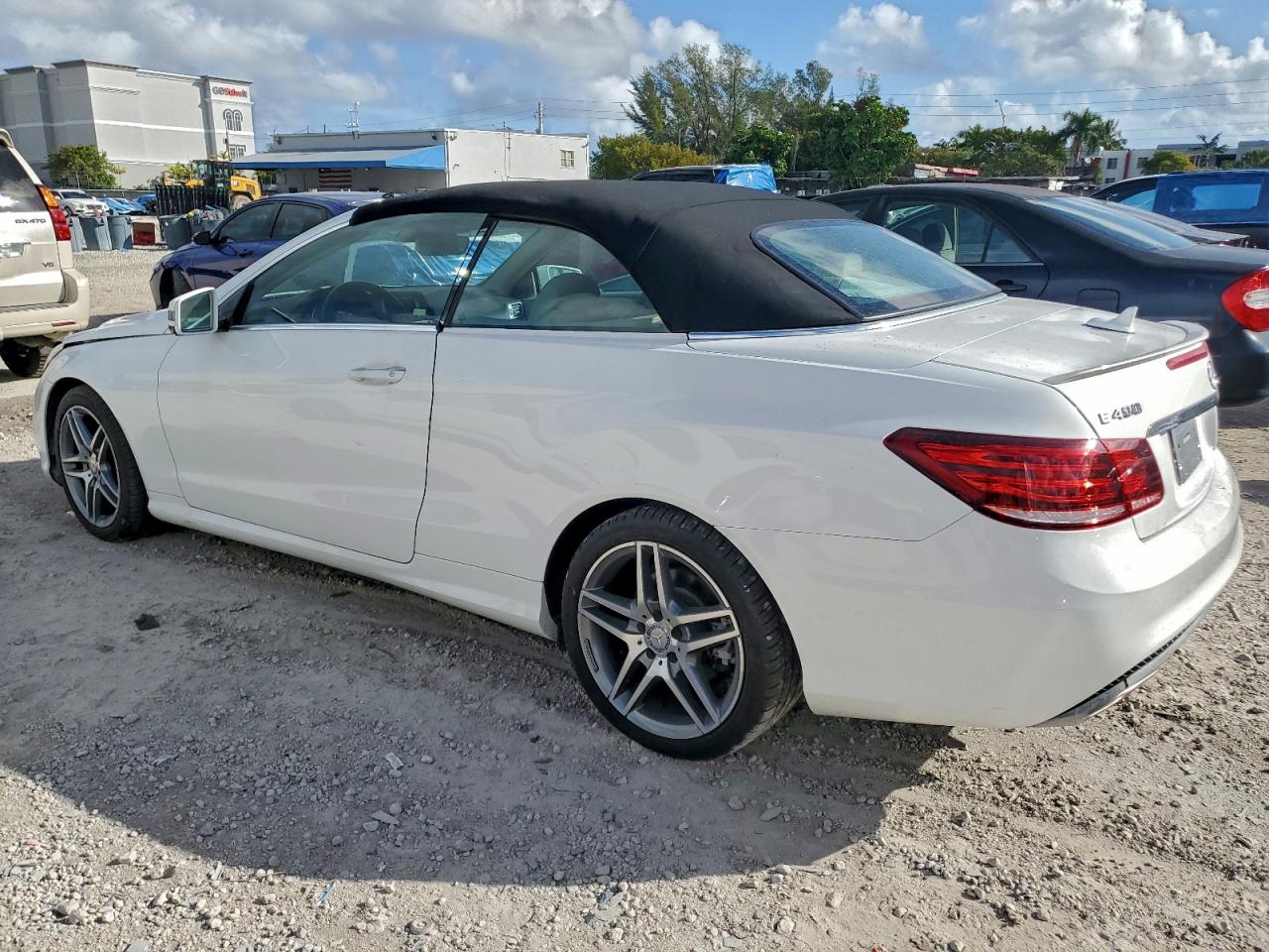 2017 MERCEDES-BENZ E 400 photo 2