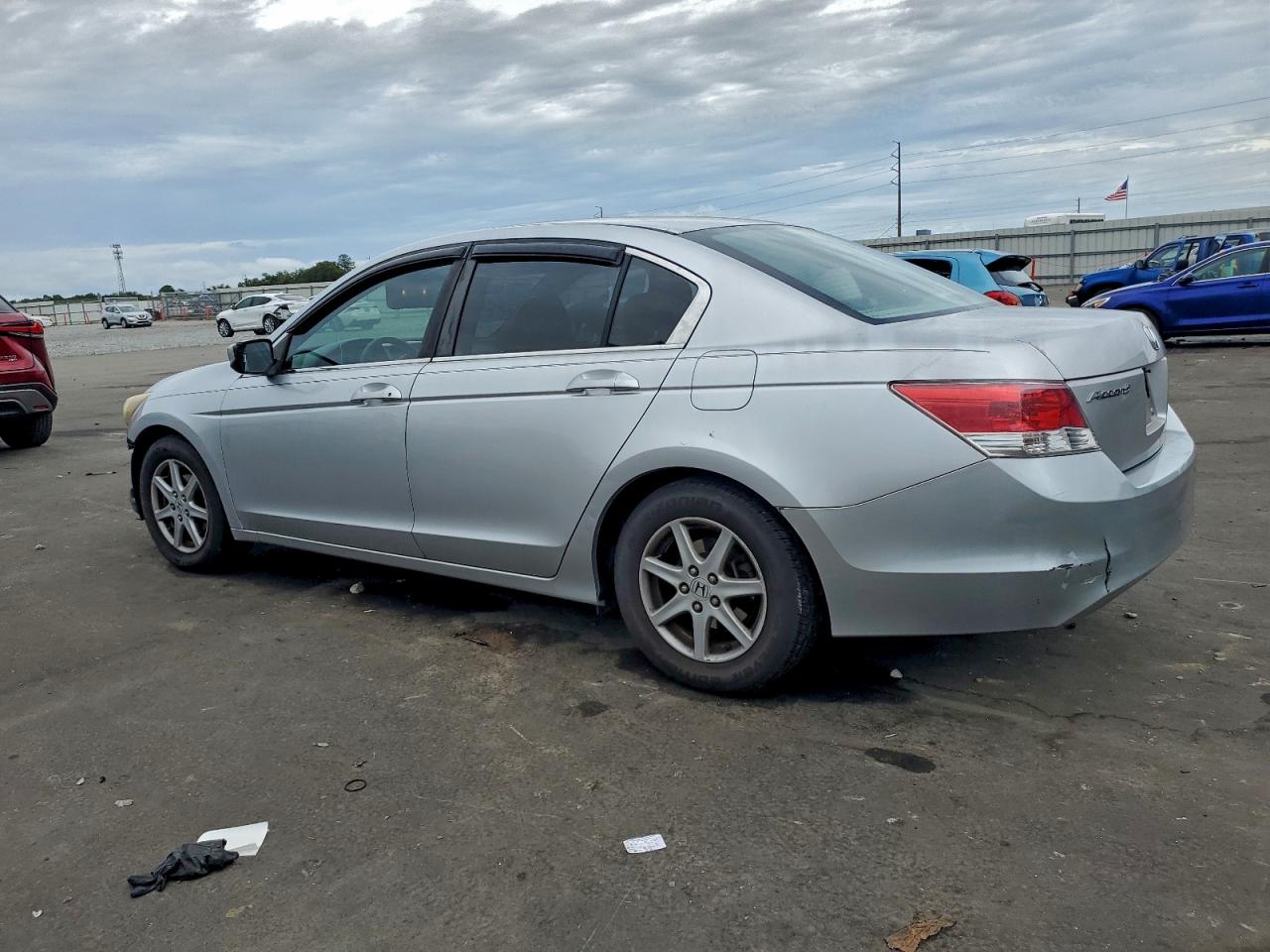 2008 HONDA ACCORD LX photo 2
