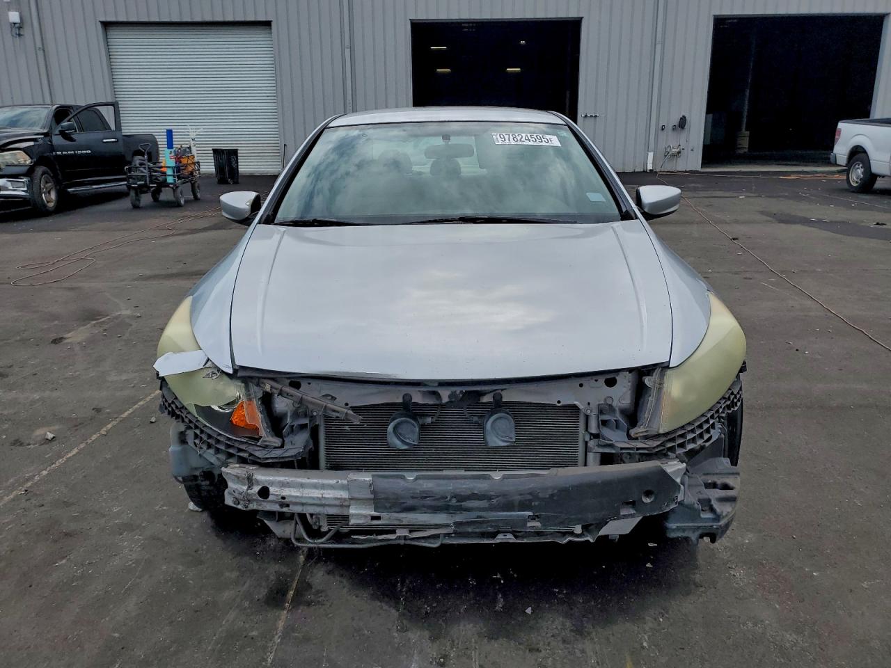 2008 HONDA ACCORD LX photo 5