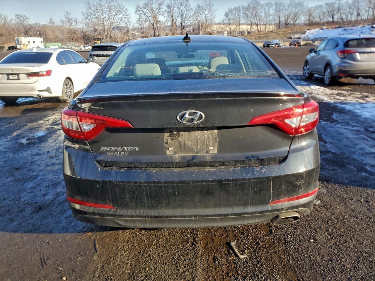 2015 HYUNDAI SONATA SE photo 6