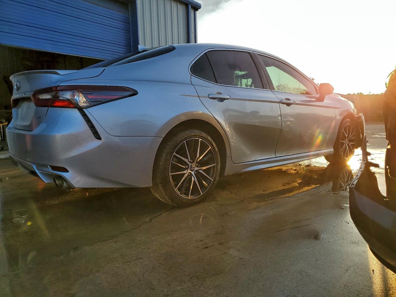 2024 TOYOTA CAMRY SE NIGHT SHADE photo 3
