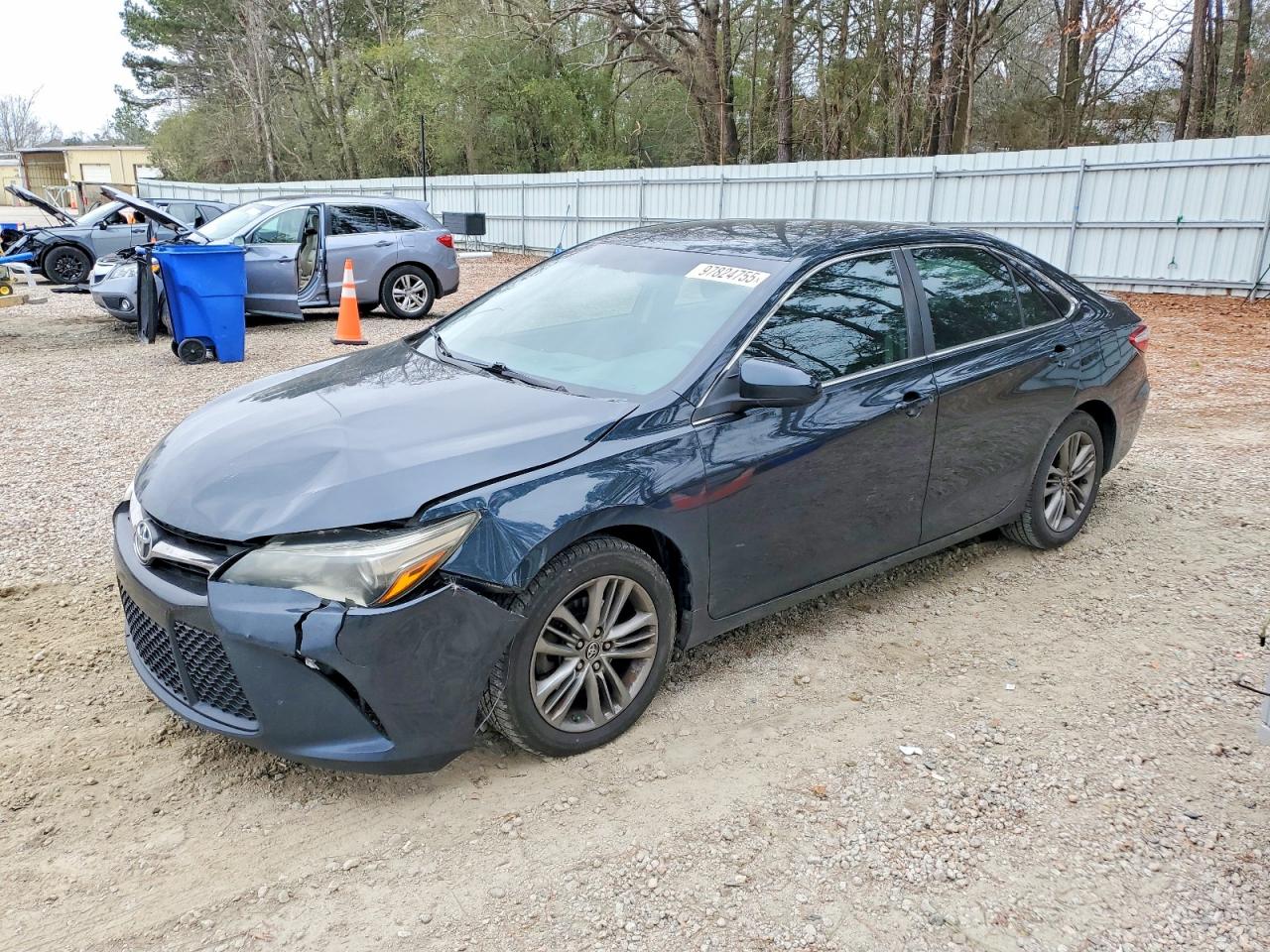 2015 TOYOTA CAMRY