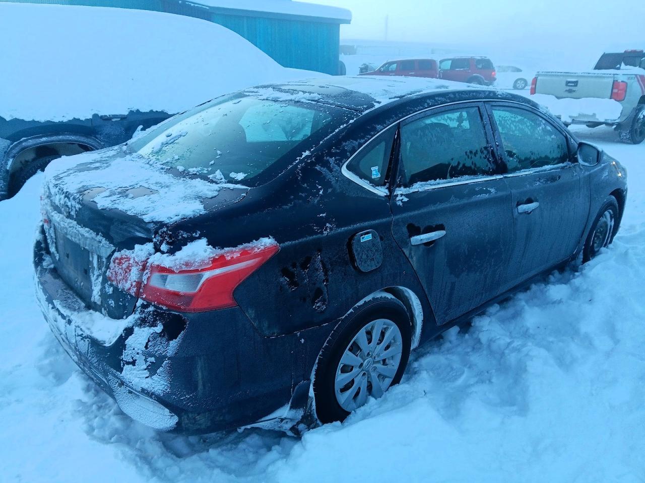 2017 NISSAN SENTRA S photo 3