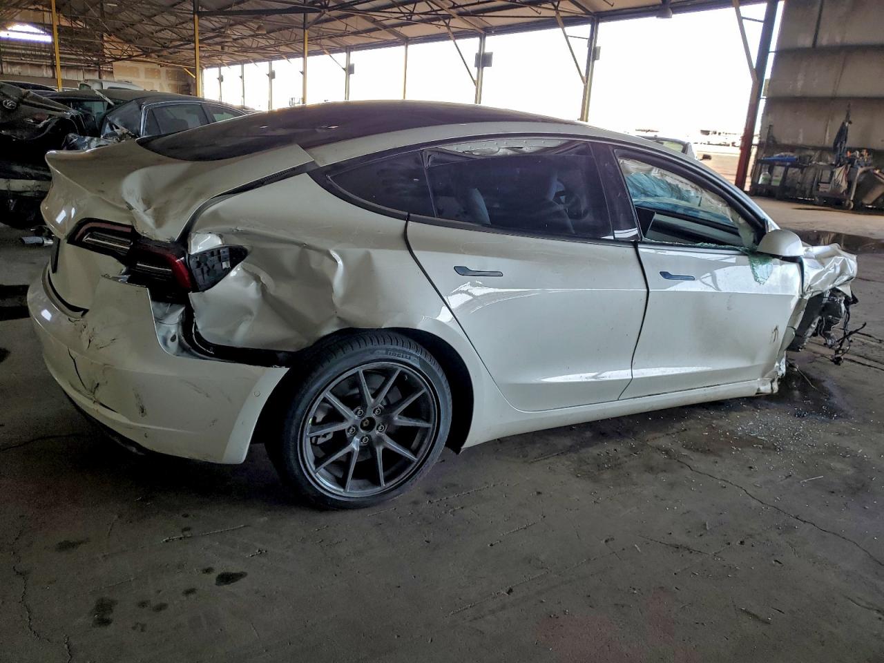 2022 TESLA MODEL 3 photo 3