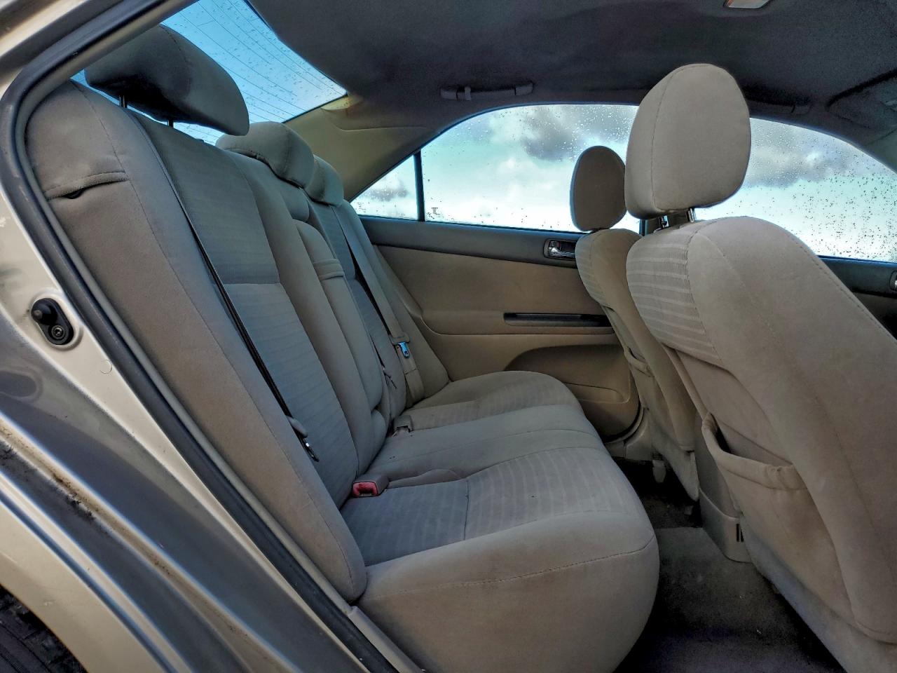 2005 TOYOTA CAMRY LE photo 10