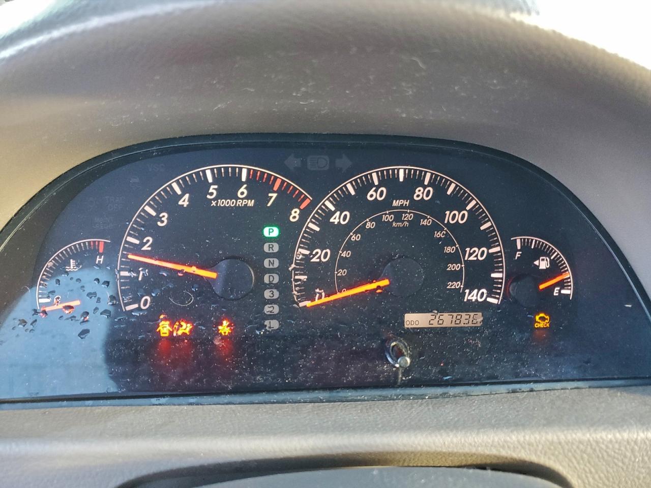2005 TOYOTA CAMRY LE photo 9