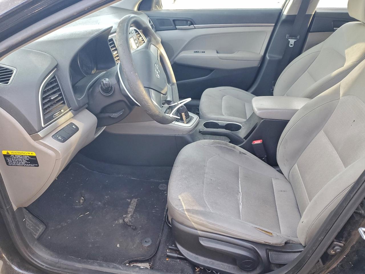 2017 HYUNDAI ELANTRA SE photo 7