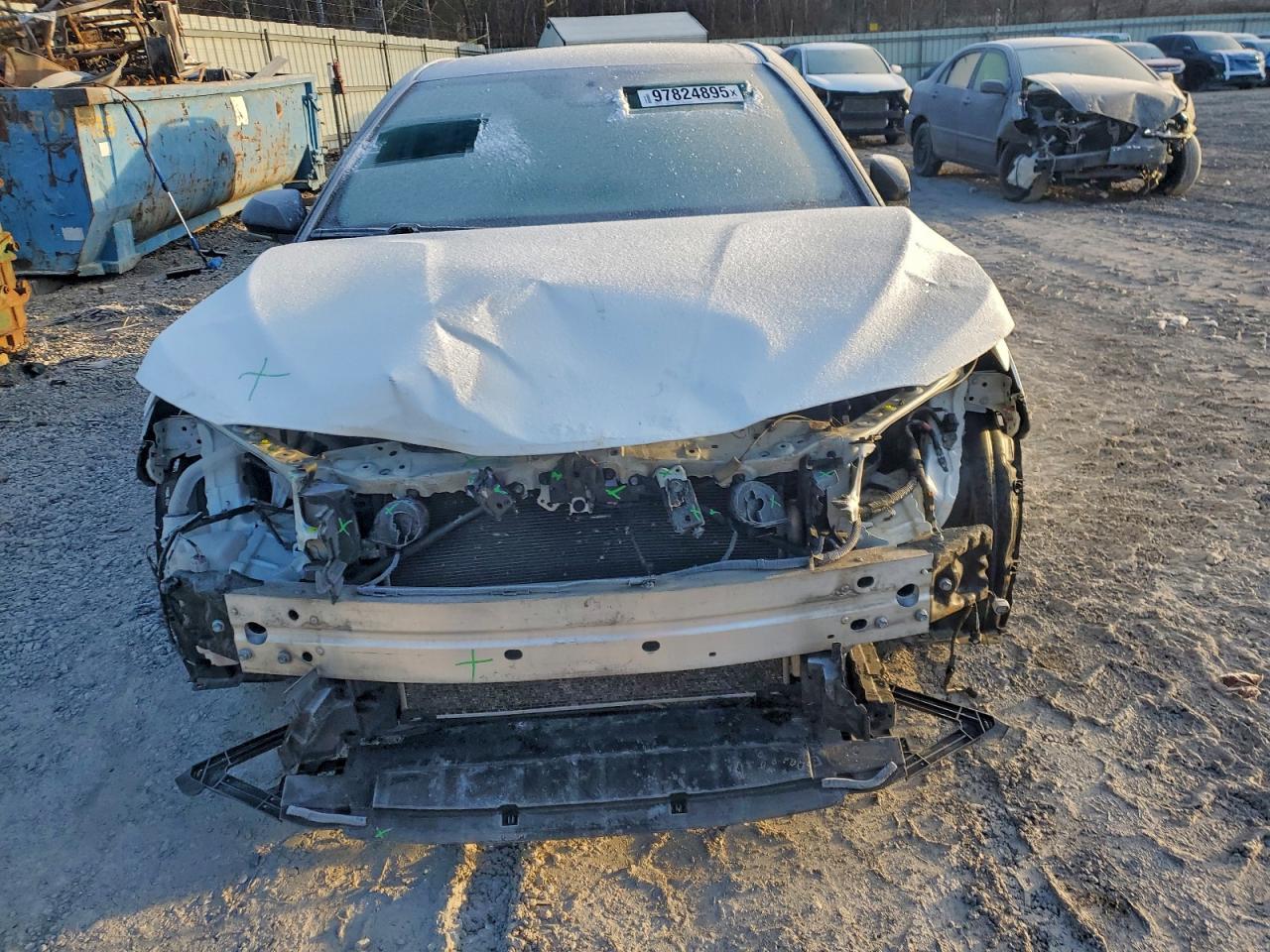 2021 TOYOTA CAMRY SE photo 5