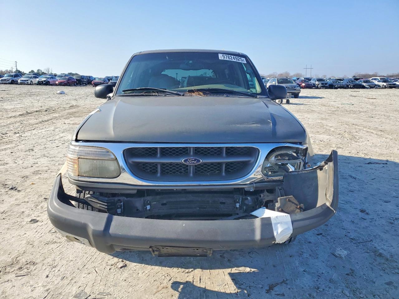 2001 FORD EXPLORER XLT photo 5