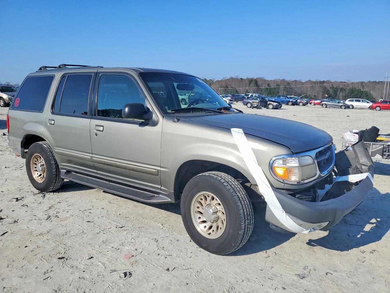 2001 FORD EXPLORER XLT photo 4