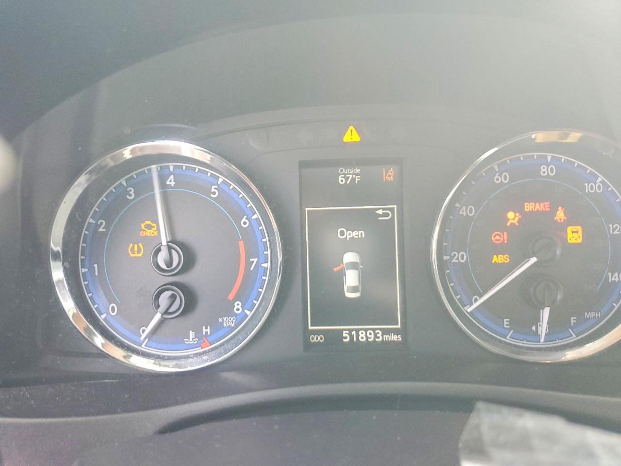 2018 TOYOTA COROLLA L photo 9