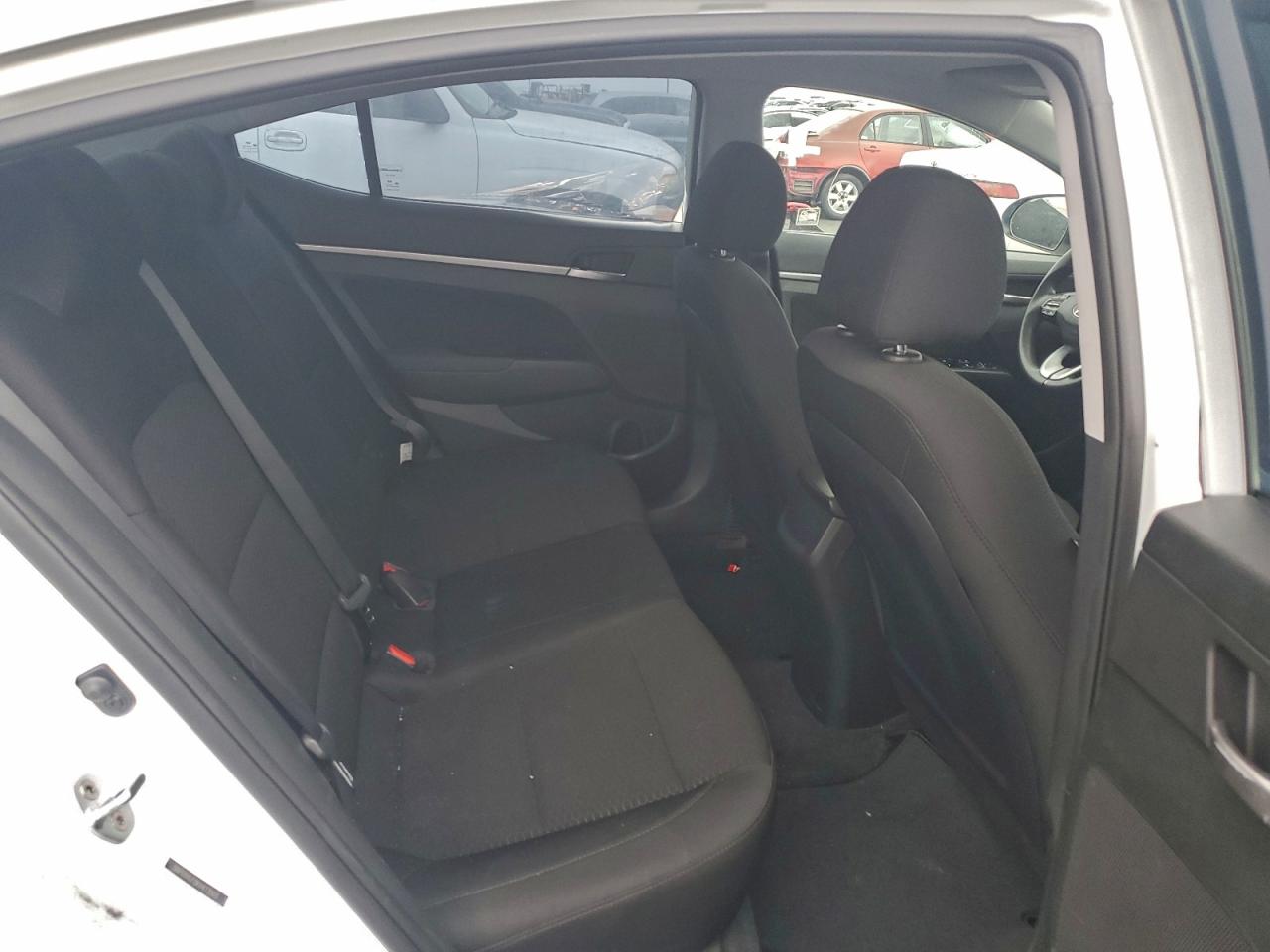 2019 HYUNDAI ELANTRA SEL photo 10