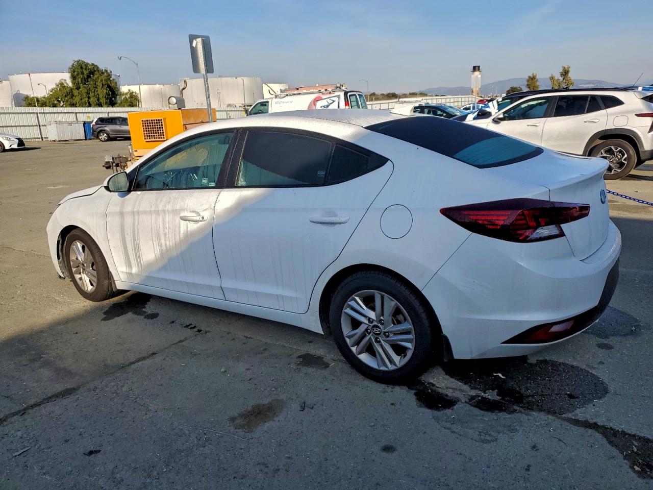 2019 HYUNDAI ELANTRA SEL photo 2