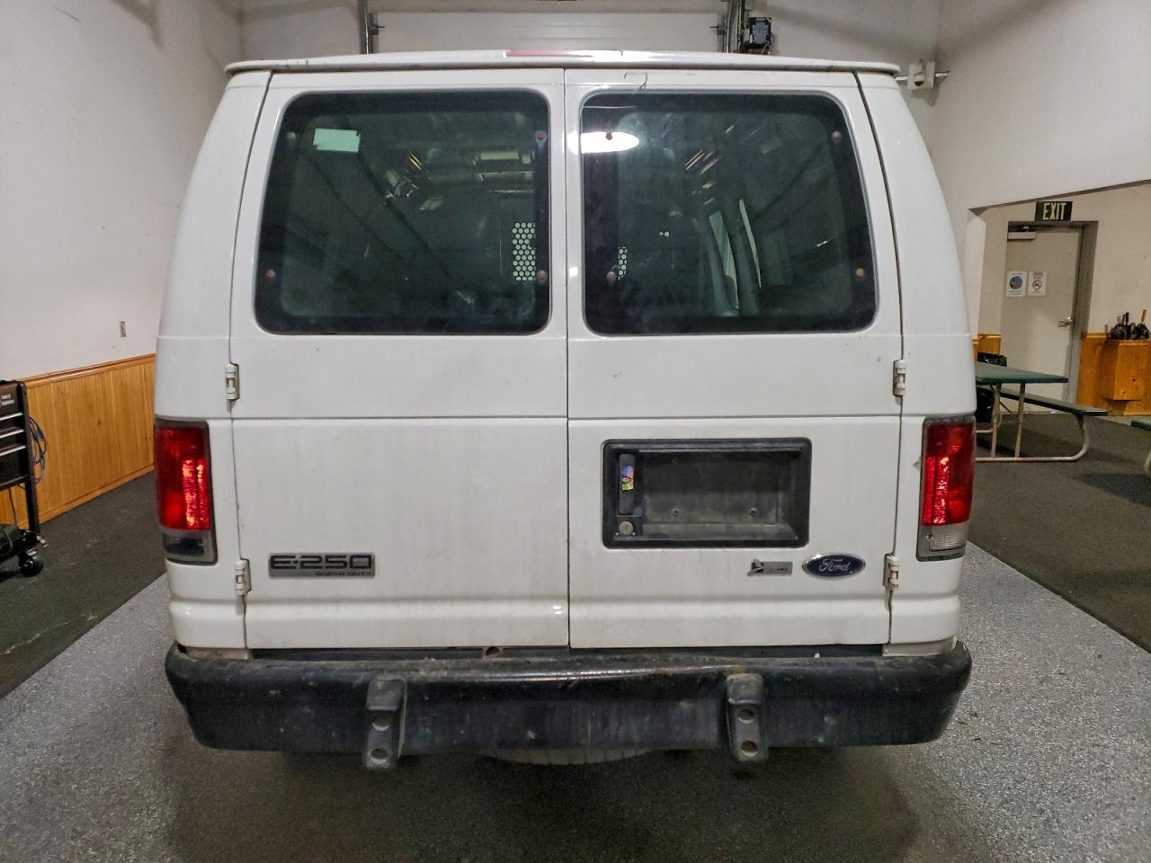 2010 FORD ECONOLINE E250 VAN photo 6