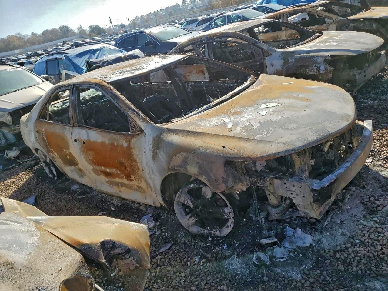 2012 TOYOTA CAMRY BASE photo 4