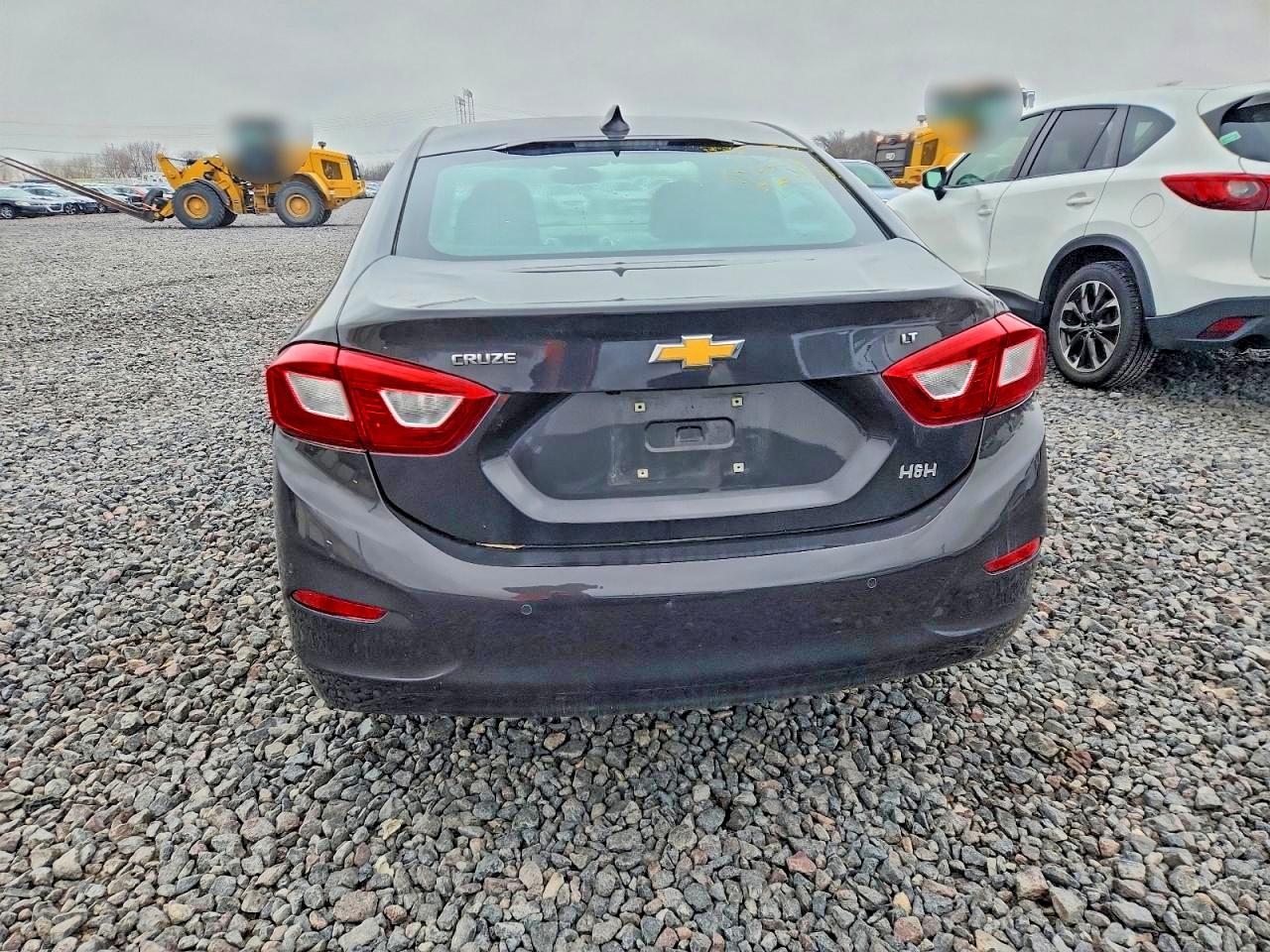 2017 CHEVROLET CRUZE LT photo 6