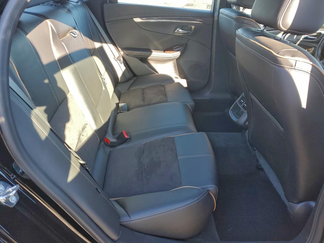 2015 CHEVROLET IMPALA LT photo 28