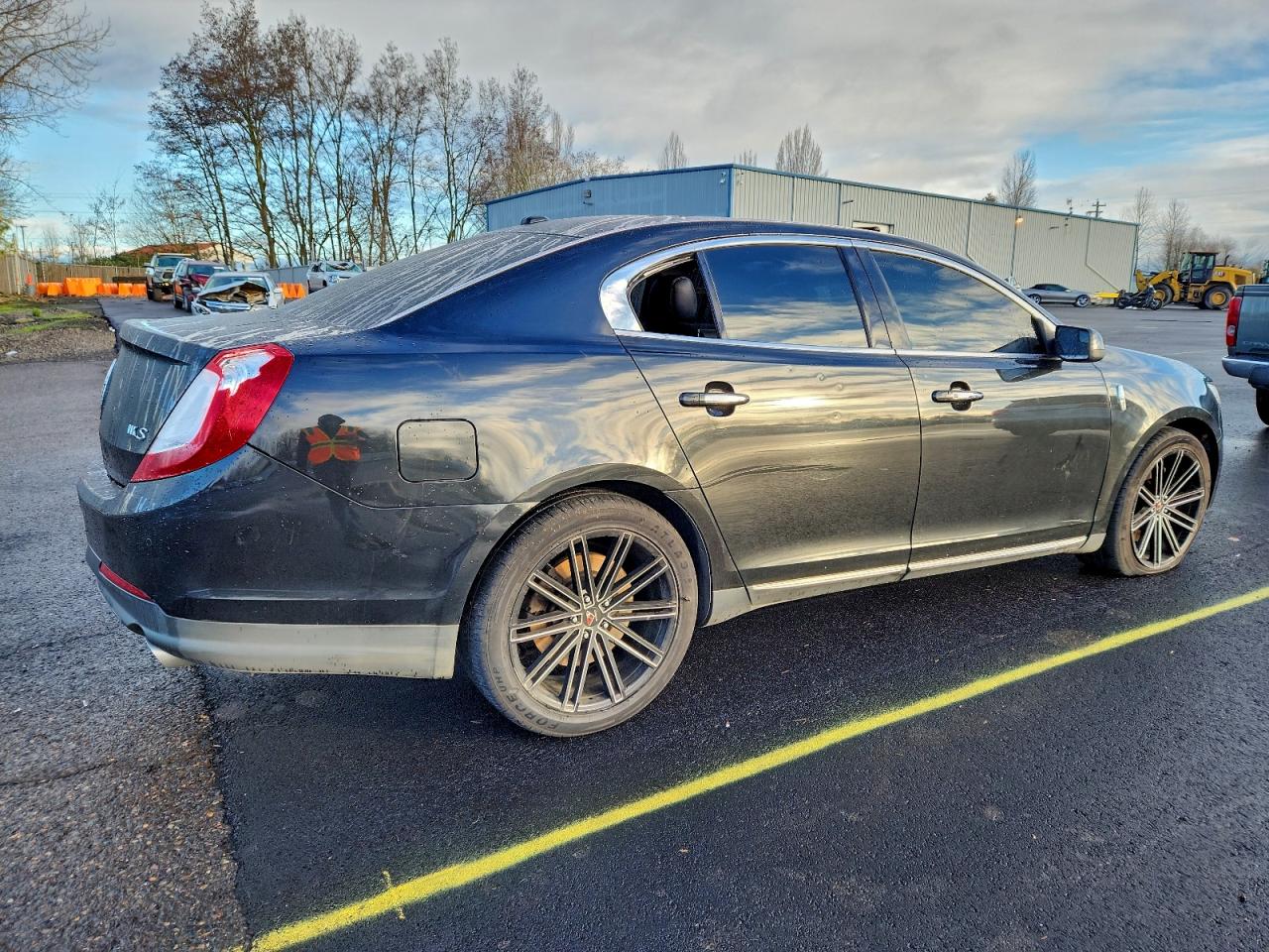 2013 LINCOLN MKS photo 3