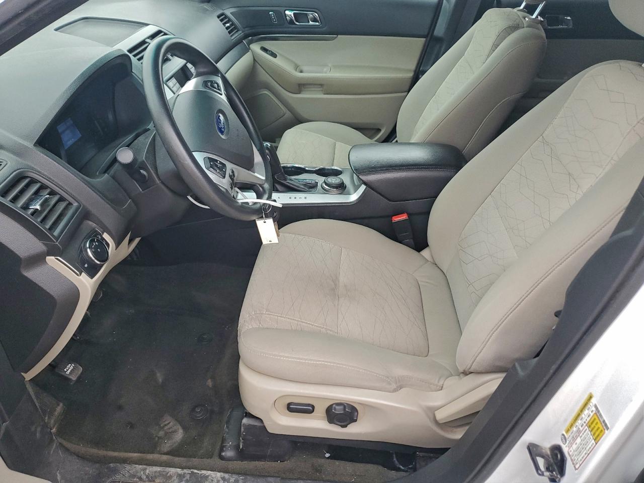 2015 FORD EXPLORER photo 19