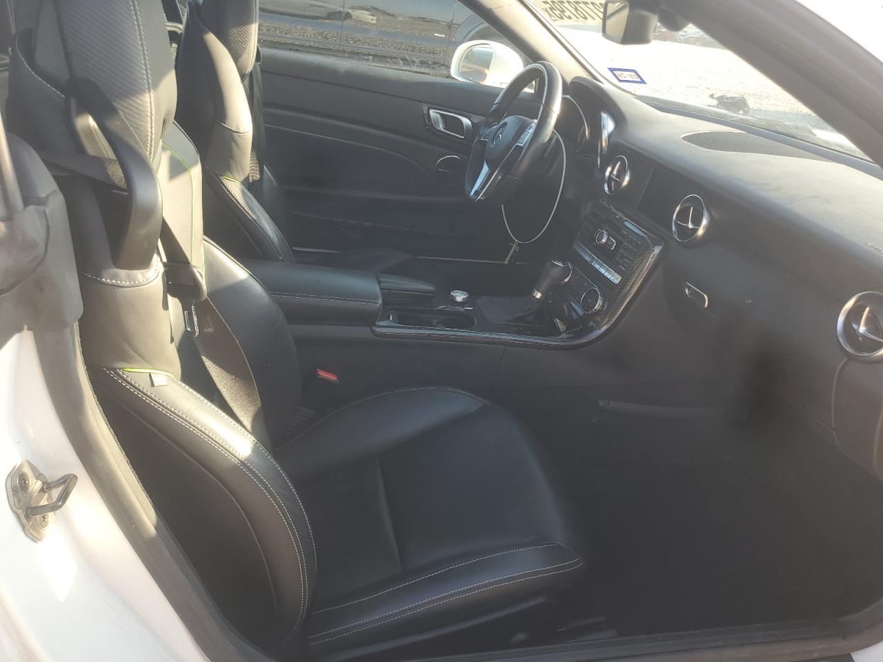 2015 MERCEDES-BENZ SLK 250 photo 19