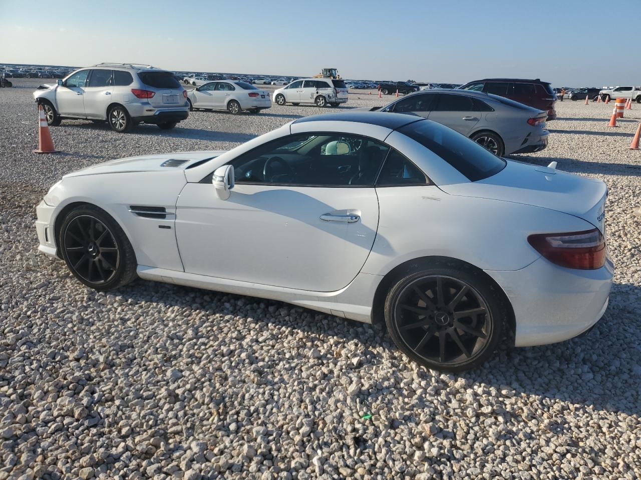 2015 MERCEDES-BENZ SLK 250 photo 3