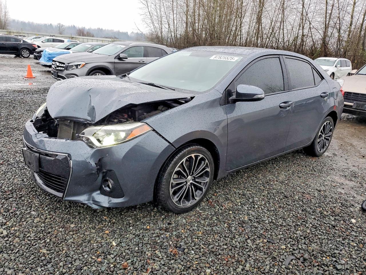 2015 TOYOTA COROLLA
