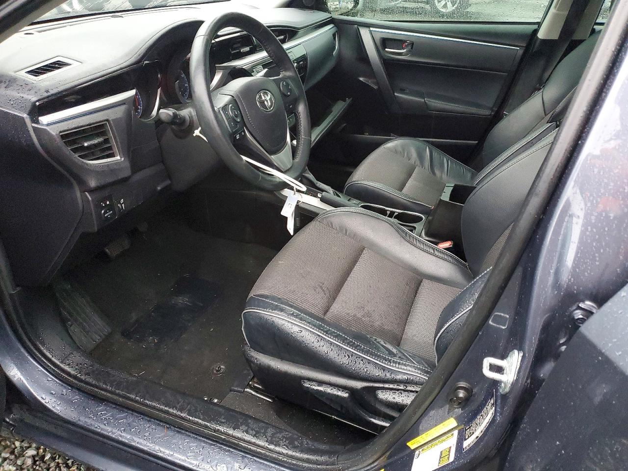 2015 TOYOTA COROLLA L photo 7