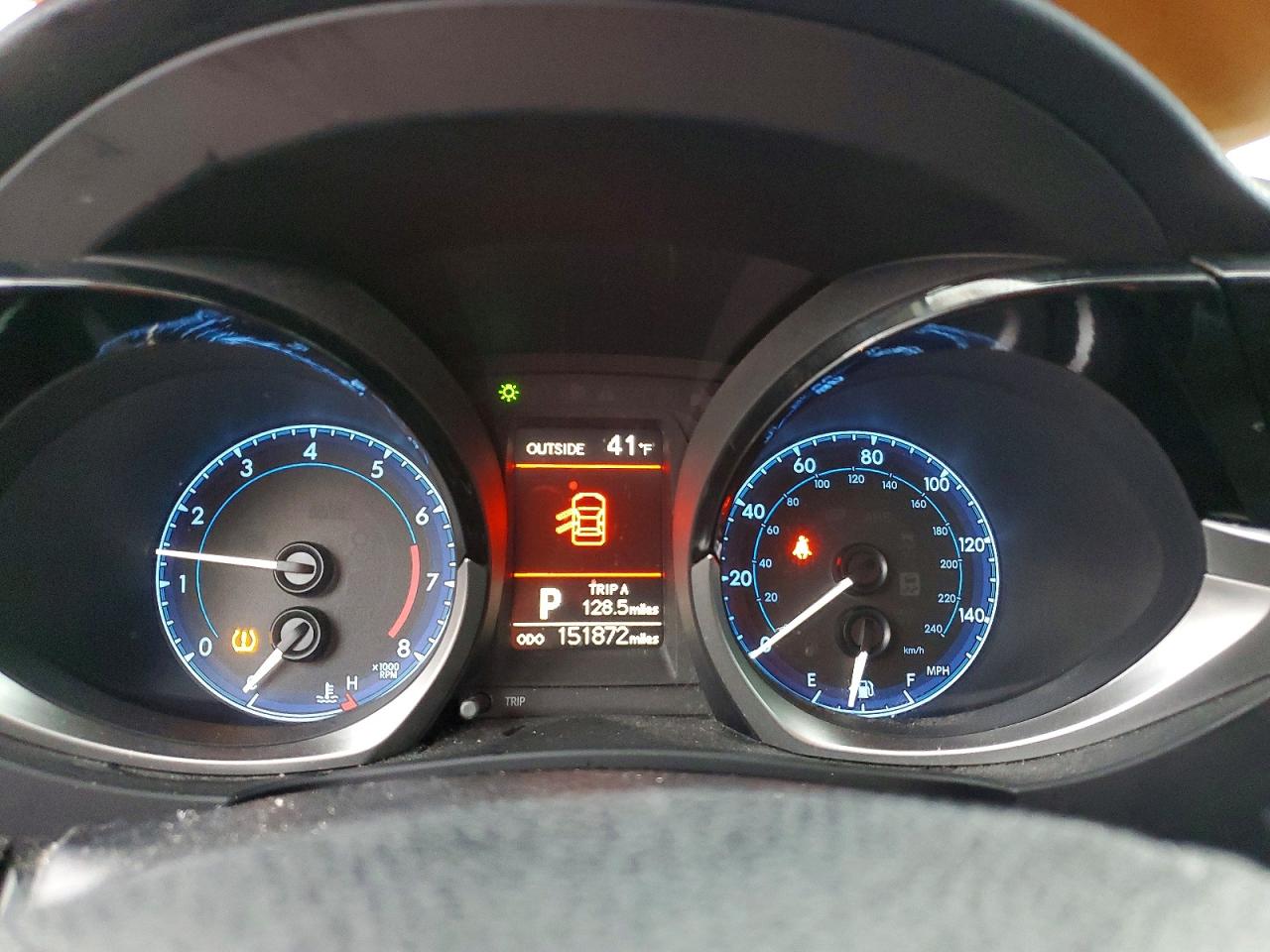 2015 TOYOTA COROLLA L photo 9