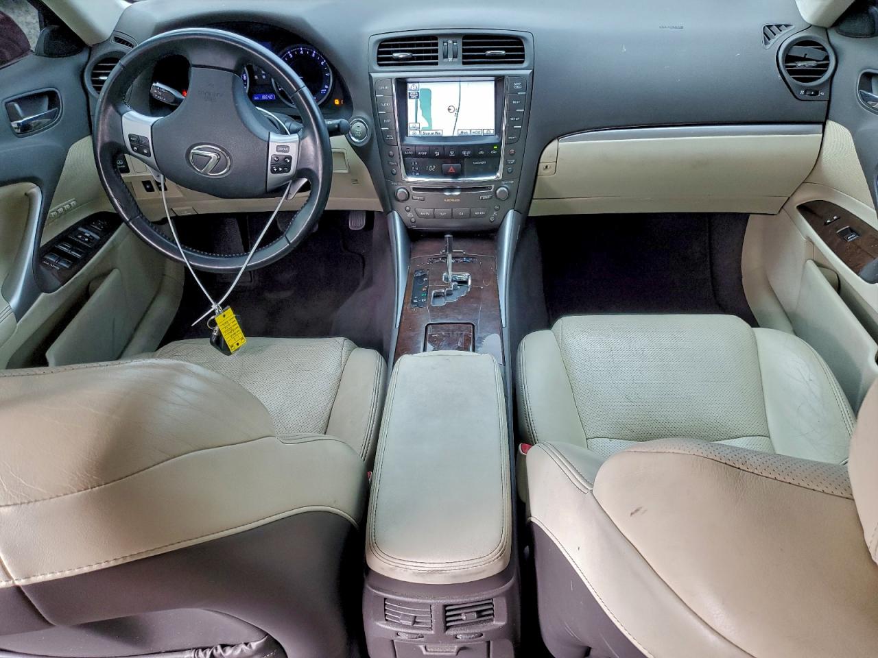 2012 LEXUS IS photo 22