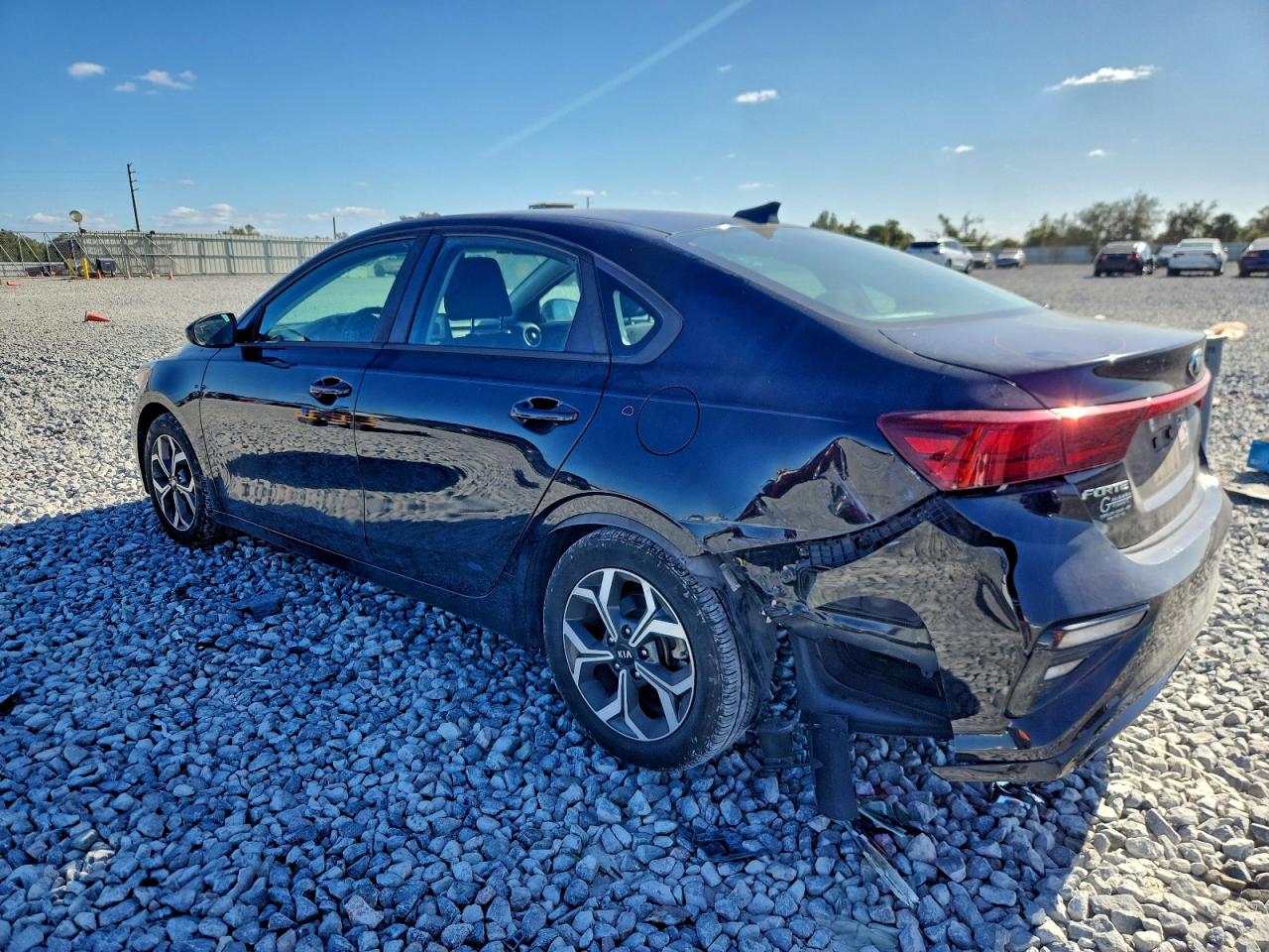 2019 KIA FORTE FE photo 2