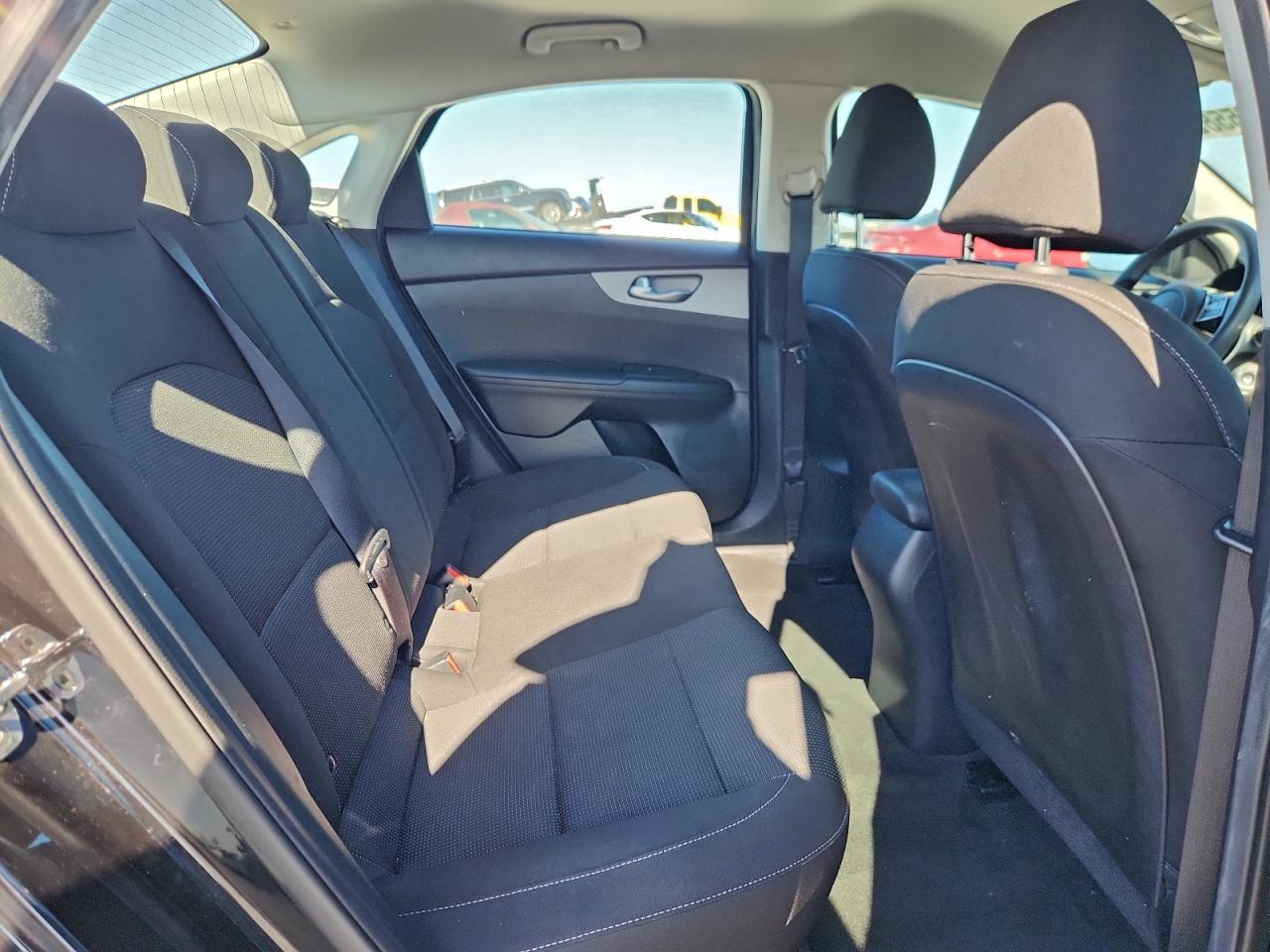 2019 KIA FORTE FE photo 10
