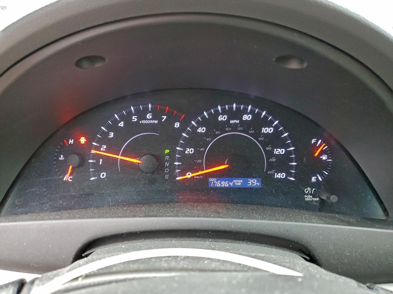 2010 TOYOTA CAMRY BASE photo 9