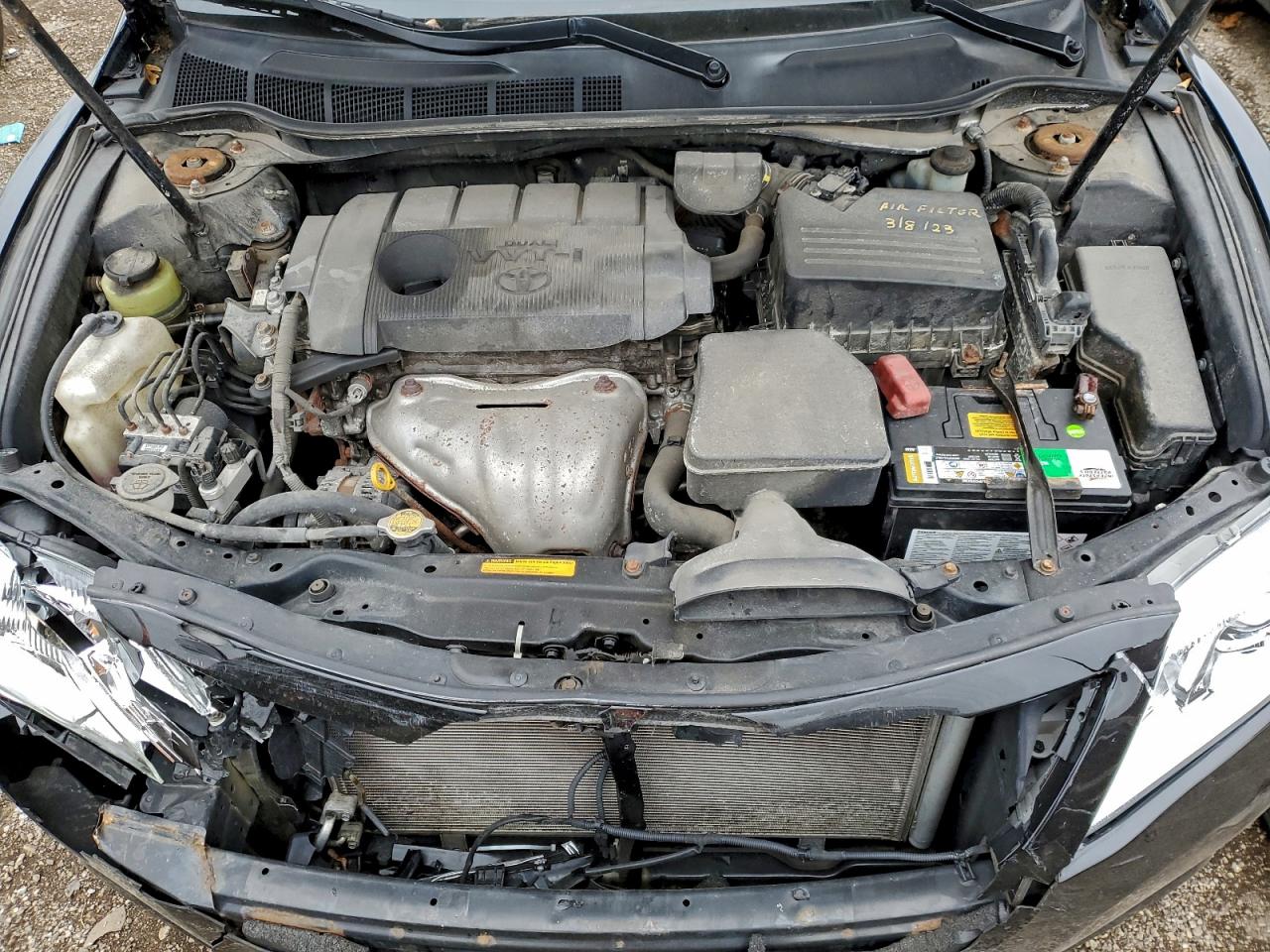 2010 TOYOTA CAMRY BASE photo 11