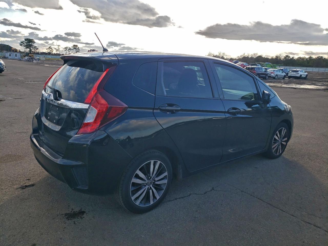 2015 HONDA FIT EX photo 3