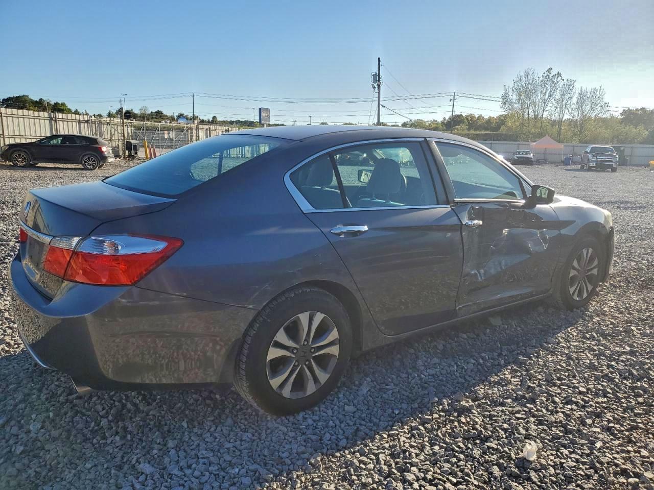 2013 HONDA ACCORD LX photo 3